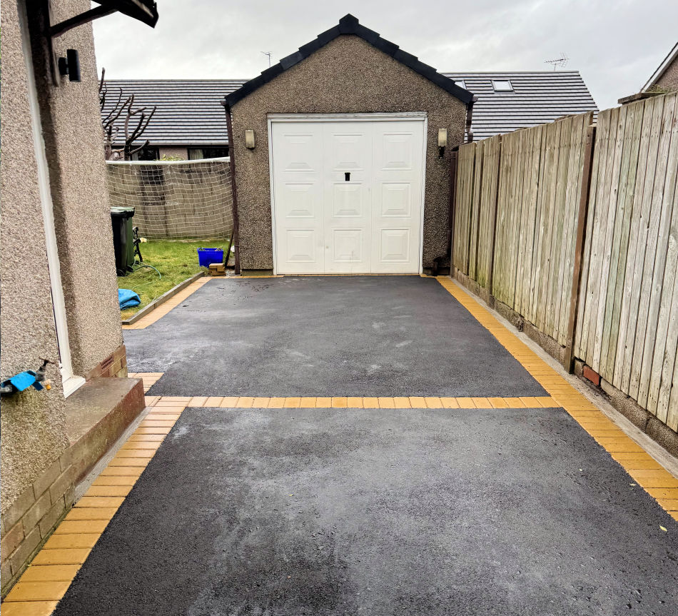 BLOCK PAVING AND TARMAC DRIVES IN BARROW IN FURNESS